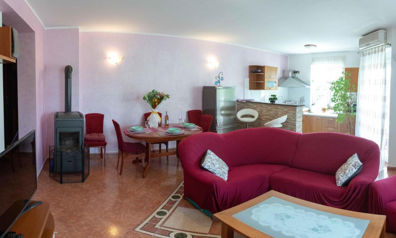 Apartment Kata Ρόβινι Εξωτερικό φωτογραφία